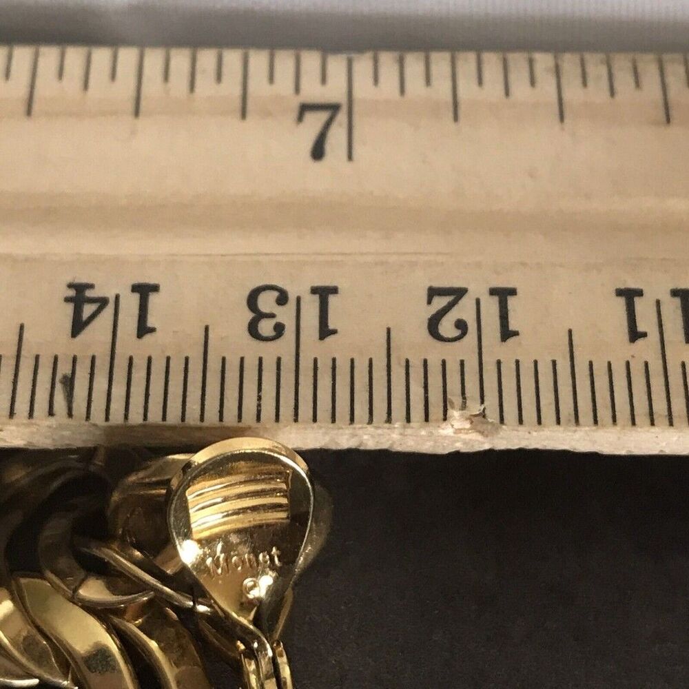 Vintage Monet Clip On Earrings Goldtone Dangle Drap link Costume Jewlery - Picture 7 of 7